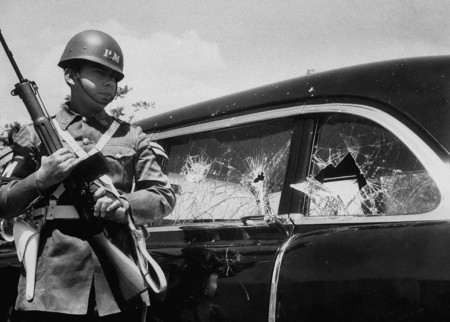 Early Venezuelan FAL guarding Betancourt's bomb-damaged limo