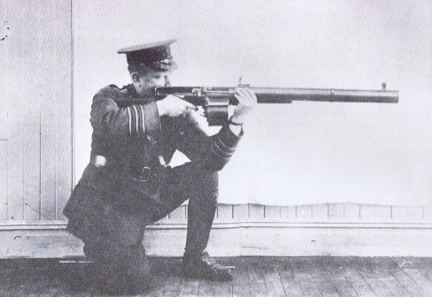 Major Robert Blair with a Huot (photo from Seaforth Highlanders Museum)