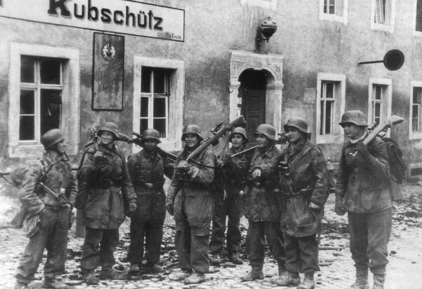 hermann-goering-para-snipers-bautzen-April-19451.jpg