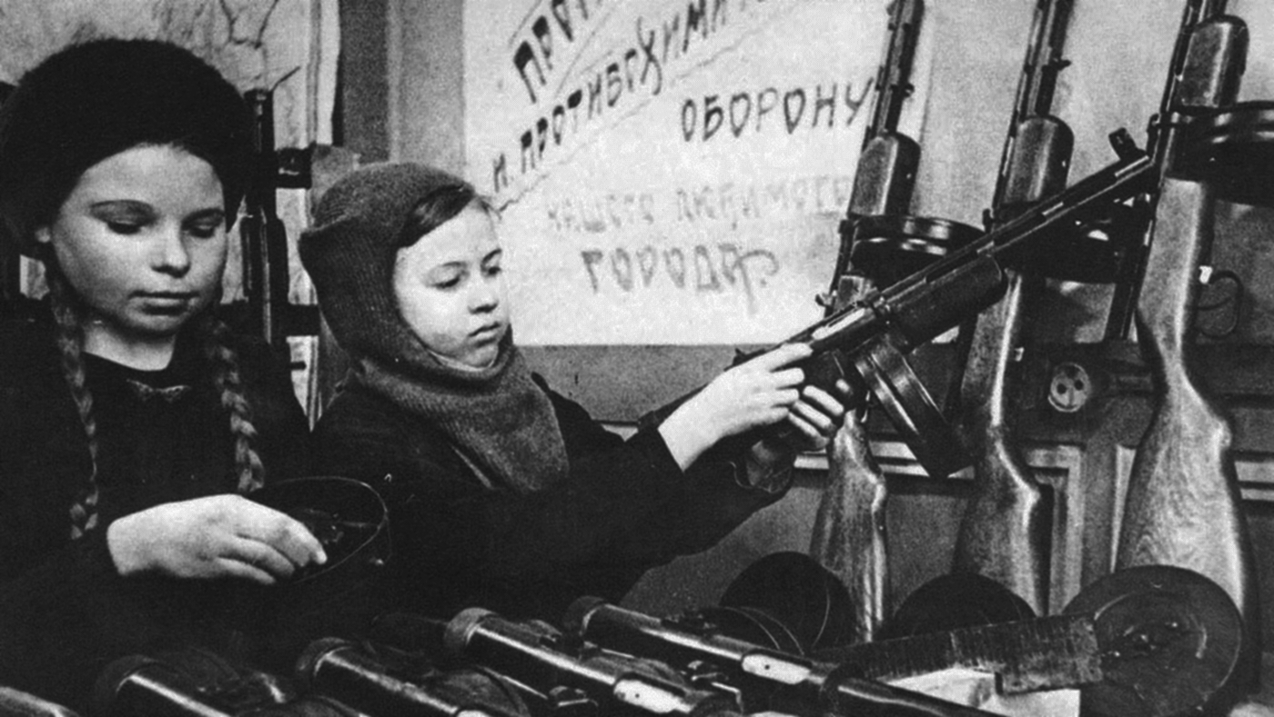 PPD-40 submachine guns being assembled by young girls