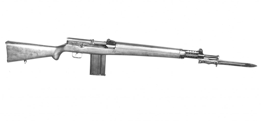 Canadian EX1 self-loading rifle in 7.92mm