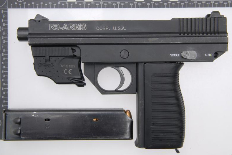 "R9 Arms" machine pistol