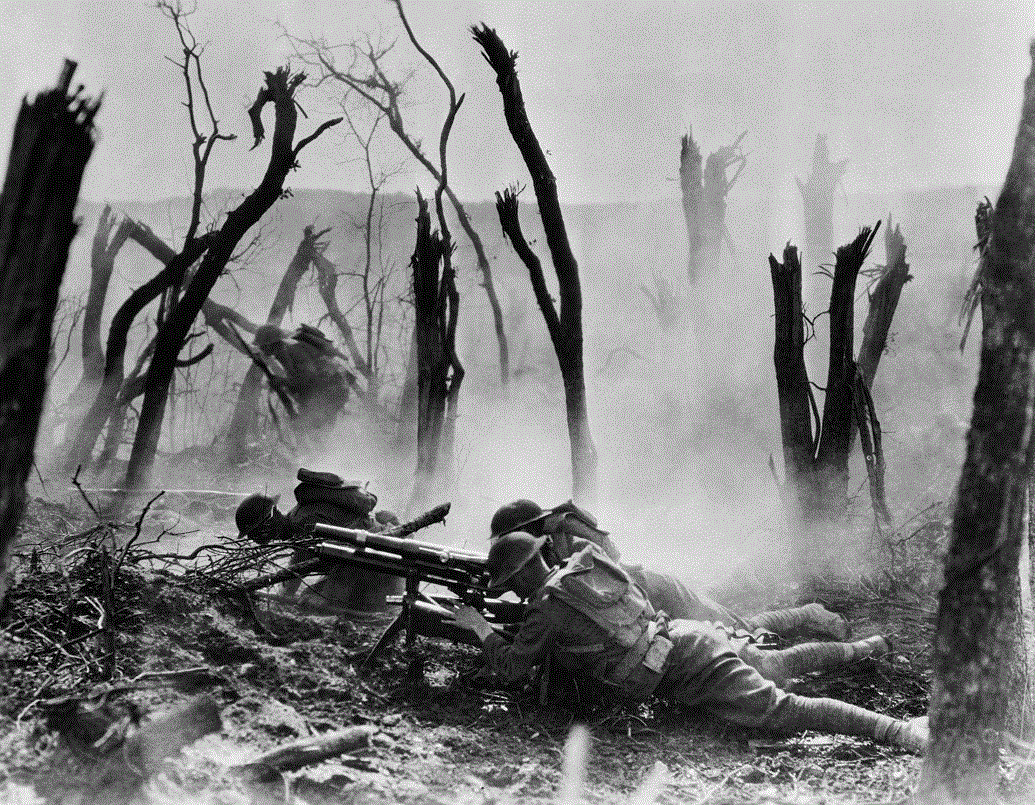 US Doughboys operating an M1916 37mm gun in France, 1918