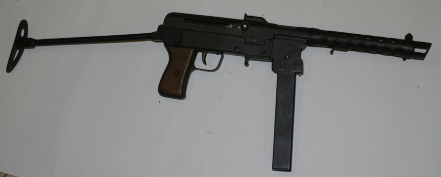 Italian FNA-B43 submachine gun