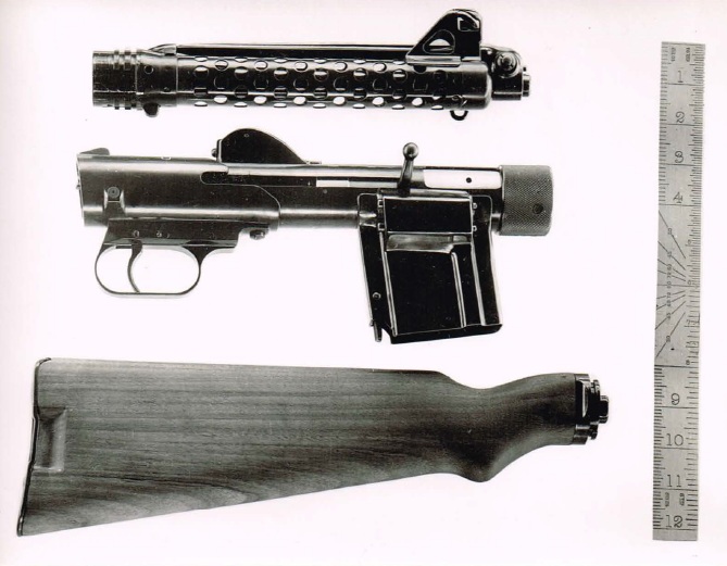 Vesely V-43 paratroop submachine gun, disassembled Vesely V-43 paratroop submachine gun, disassembled