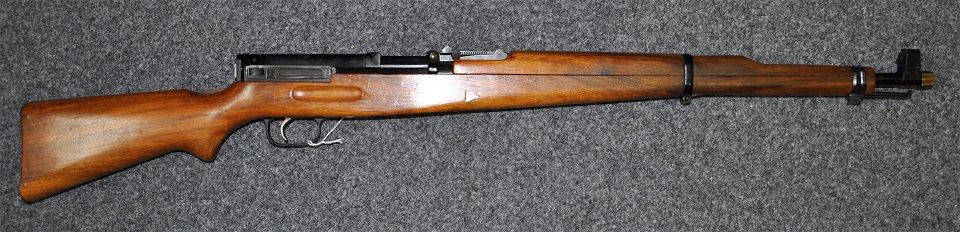 Experimental Waffenfabrik Bern AK44 rifle Experimental Waffenfabrik Bern AK44 rifle