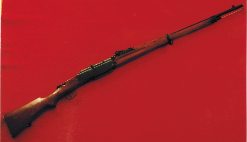 Mystery Swedish rifle