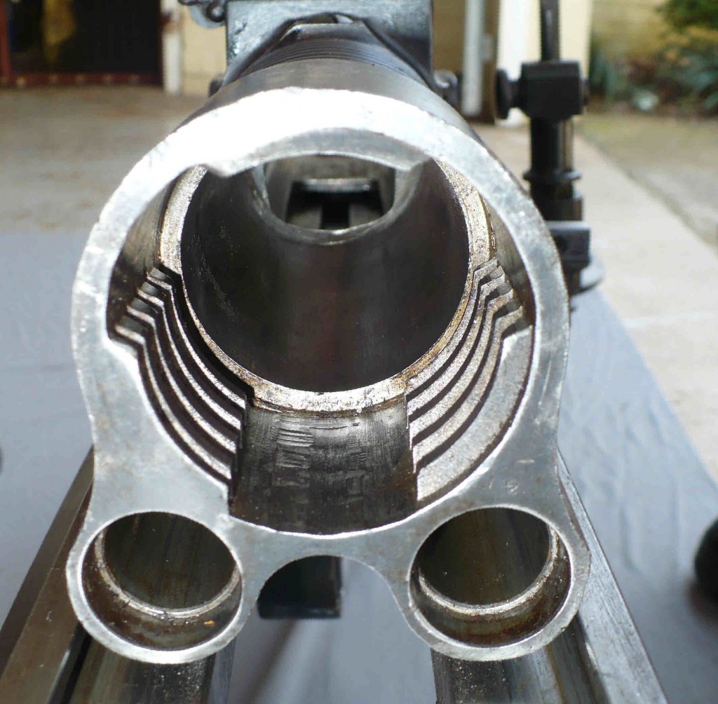 Type 97 barrel locking threads