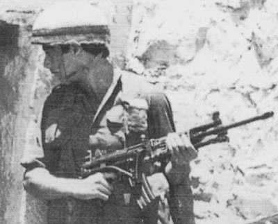Israeli soldier with Galil ARM