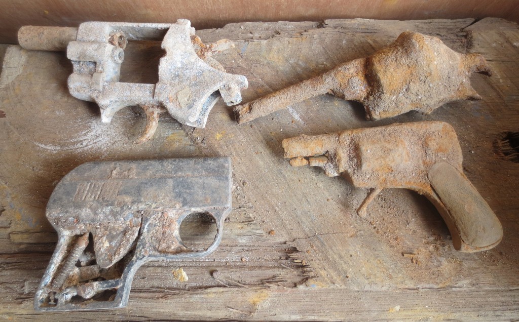 Pistols found in a Dutch canal