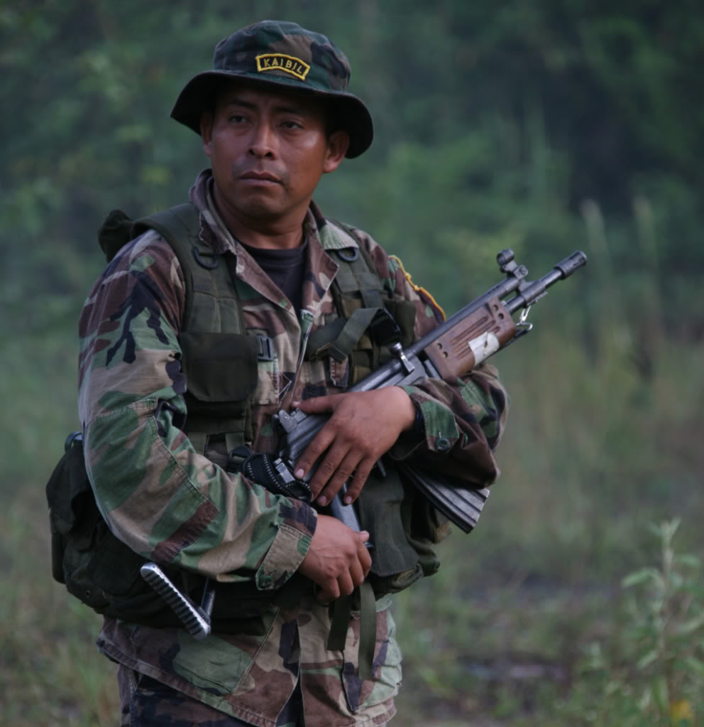 Guatemalan Special Forces soldier with Galil SAR