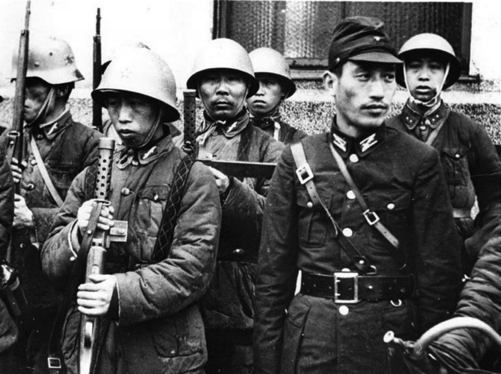 Japanese SNLF soldiers with SIG M1920 submachine guns