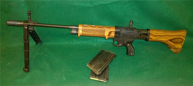 Semiauto SMG FG-42 rifle