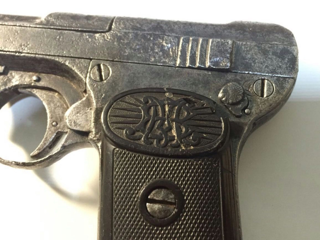 Chinese pistol