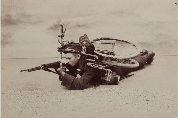 French bicycle soldier with an 1892 Berthier carbine