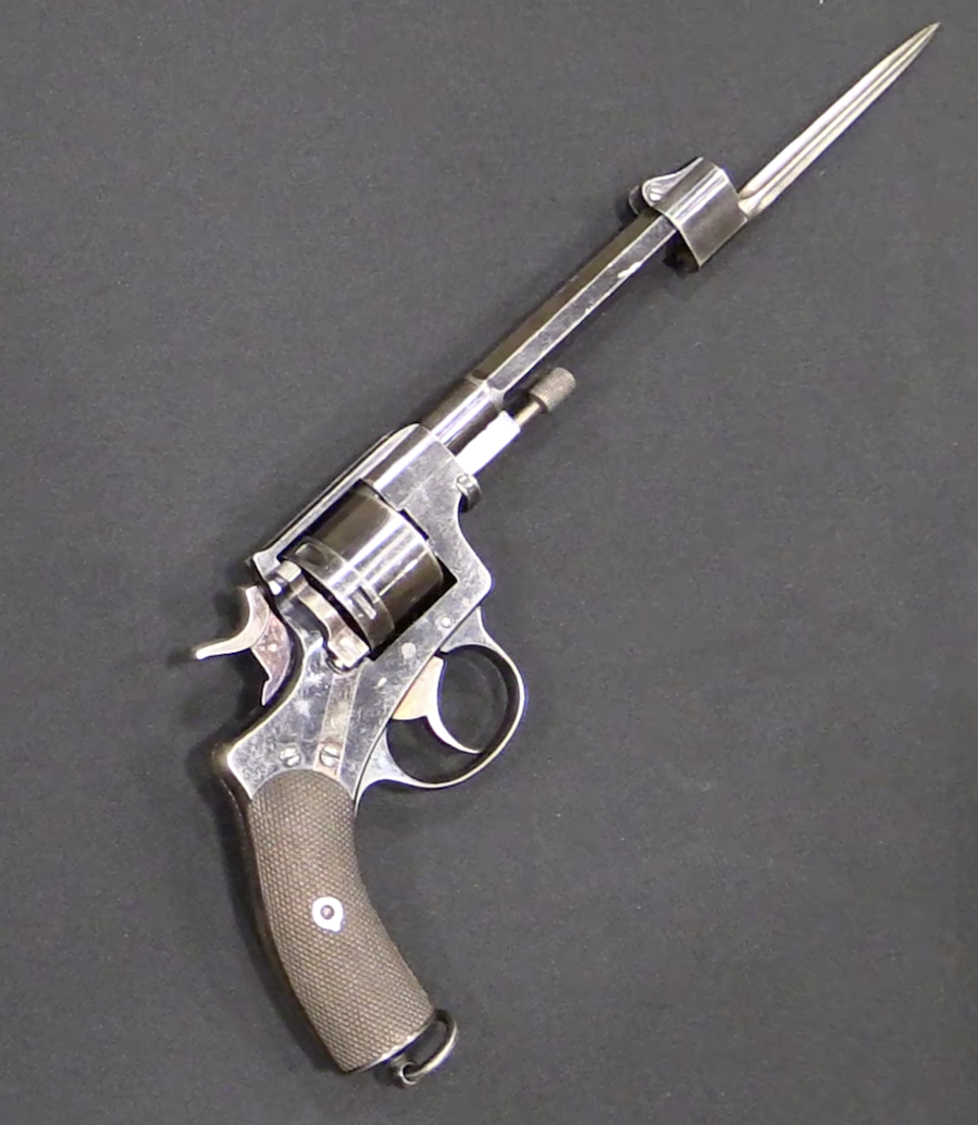 Revolver with a Bayonet: Luxembourg Model 1884 Gendarmerie Nagant - Forgotten Weapons
